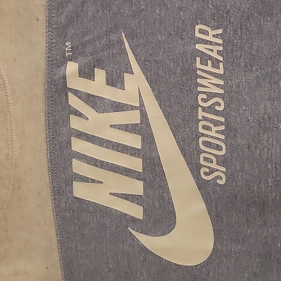 Nike Sportswear men's shirt S - Picture 2 of 5